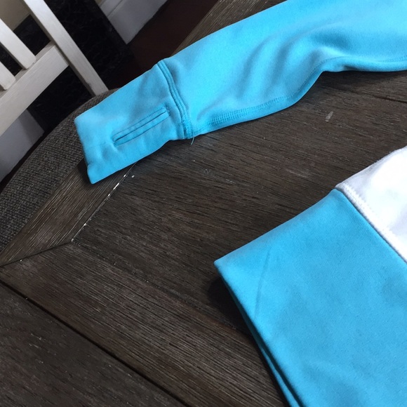 Nike hoodie - Picture 4 of 7